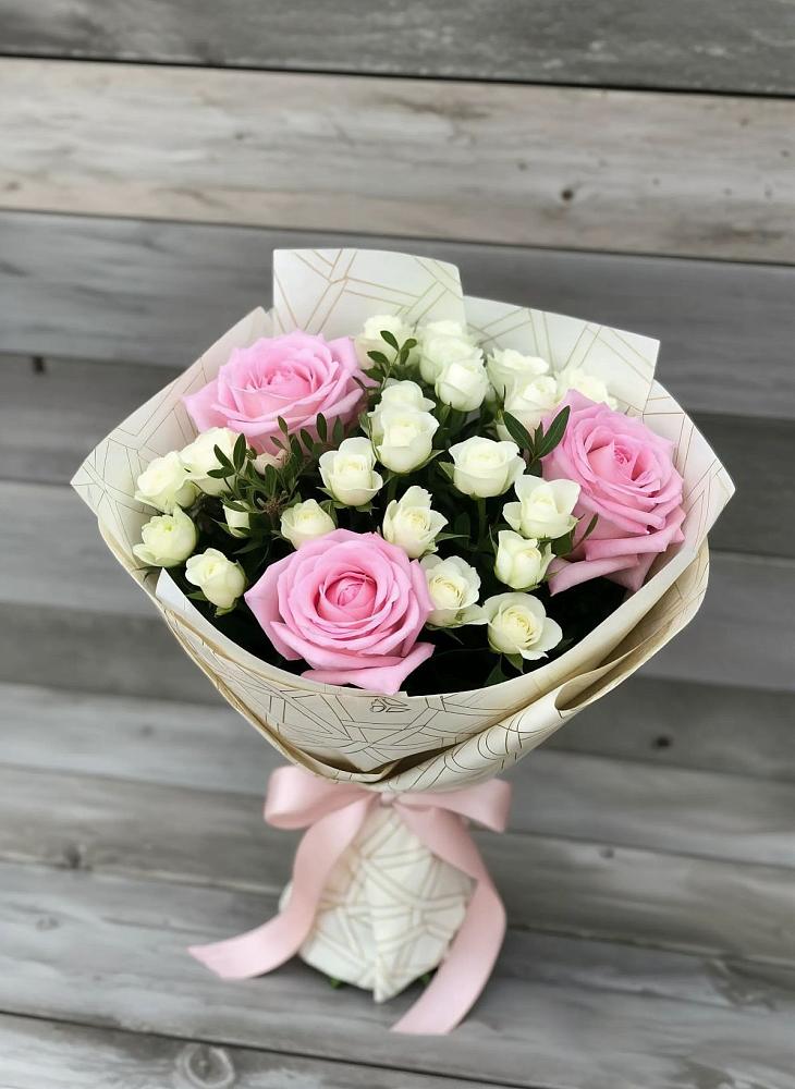 Букет цветов из: Розы в Струги Красные