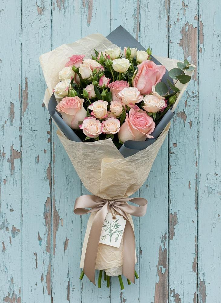 Букет цветов из: Розы в Струги Красные