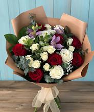Букет цветов из:  Розы и Альстромерии в Струги Красные