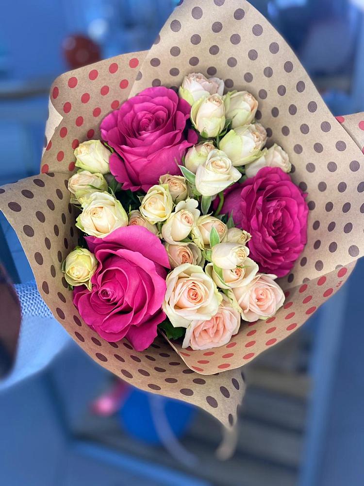 Букет цветов из: Розы в Струги Красные