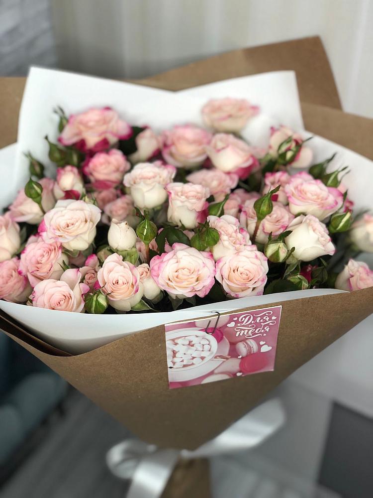 Букет цветов из: Розы в Струги Красные