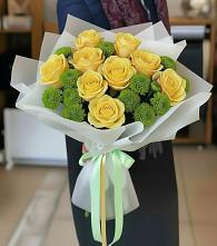 Букет цветов из:  Хризантемы и Розы в Струги Красные