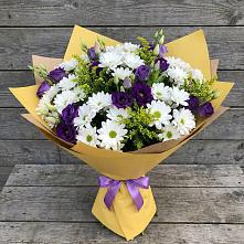 Букет цветов из:  Ирисы, Хризантемы и Ромашки в Струги Красные