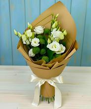 Букет цветов из:  Хризантемы и Лизиантусы #REPLACE_PRED# Струги Красные