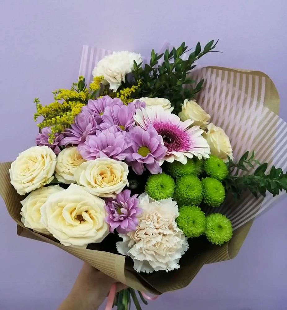 Букет цветов из: Хризантемы, Розы, Гвоздики и Герберы в Струги Красные