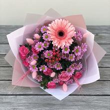 Букет цветов из:  Розы, Герберы и Хризантемы в Струги Красные